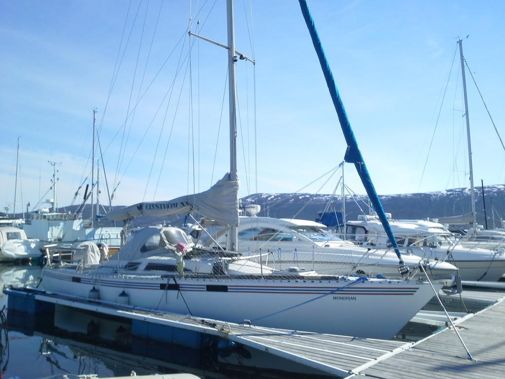 Norwavey, Sleep In A Boat Ξενοδοχείο Krokelvdalen Εξωτερικό φωτογραφία